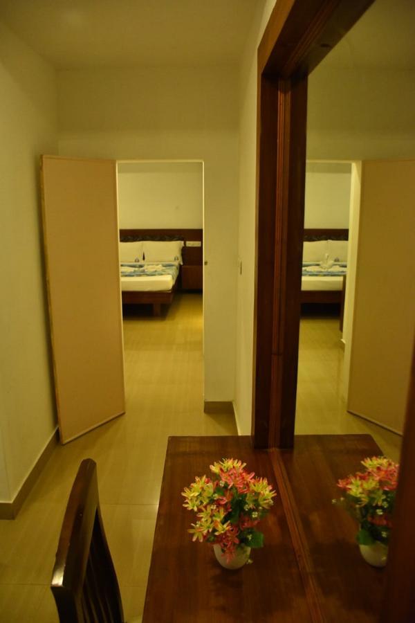 Hotel Palacial Pondi Ποντισερί Εξωτερικό φωτογραφία