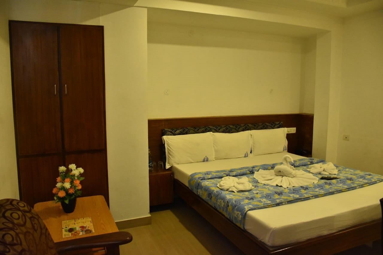 Hotel Palacial Pondi Ποντισερί Εξωτερικό φωτογραφία