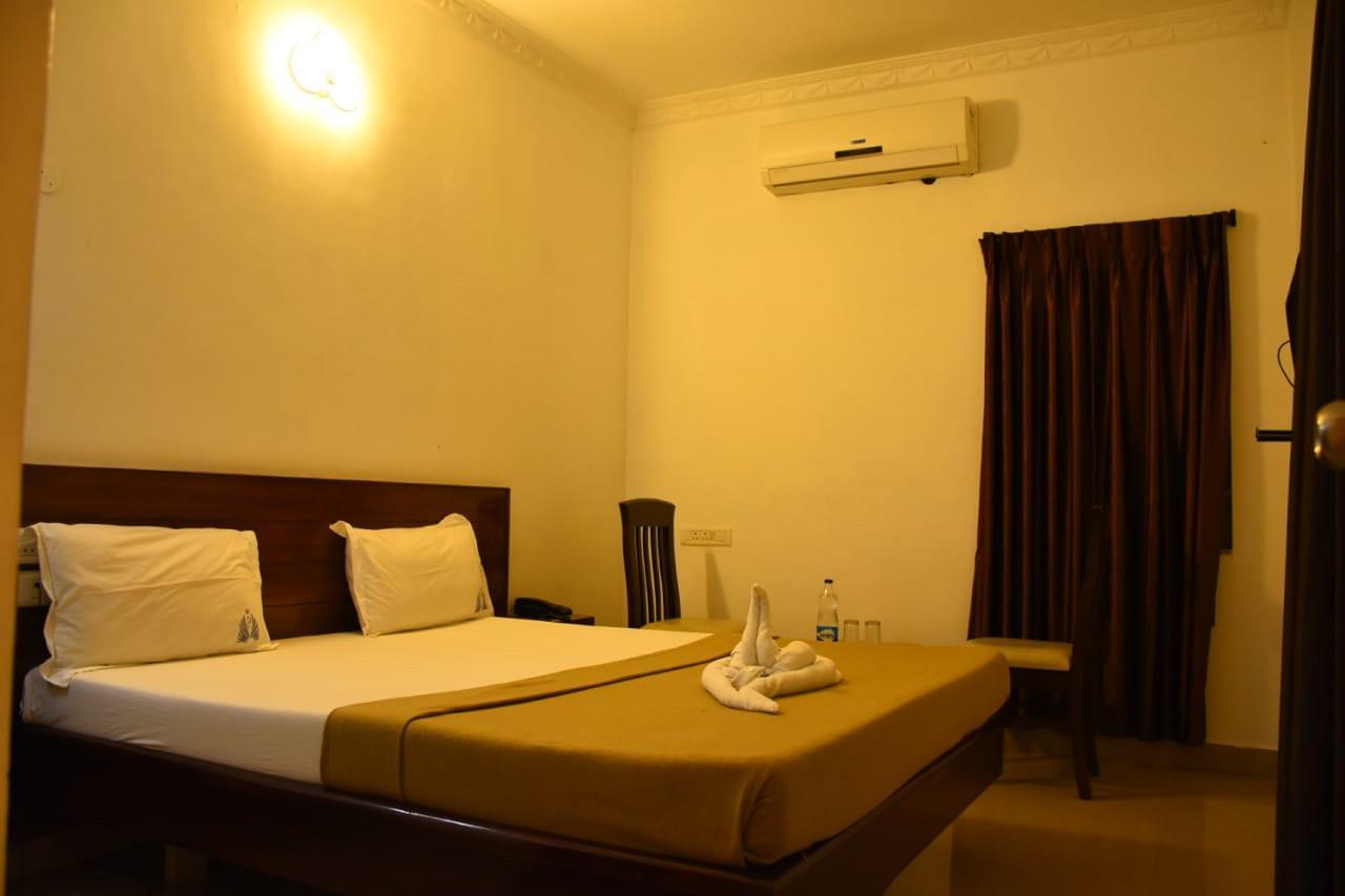 Hotel Palacial Pondi Ποντισερί Εξωτερικό φωτογραφία